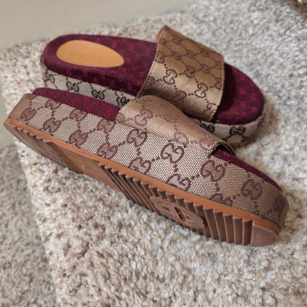 Women’s Brown Monogram Slide Sandals with Burgundy Footbed - Picture 3 of 8